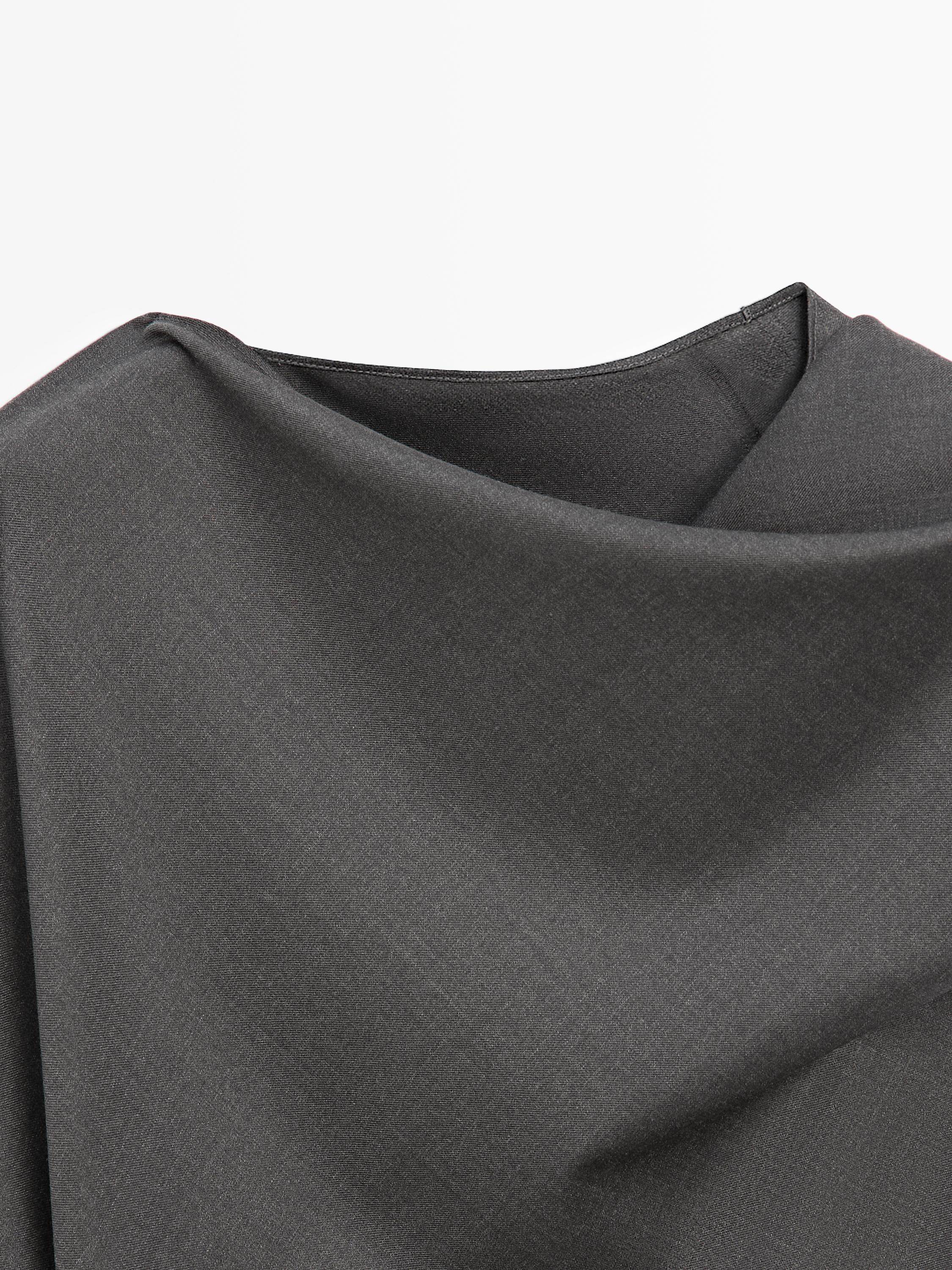 Long dress with neck detail - LIMITED